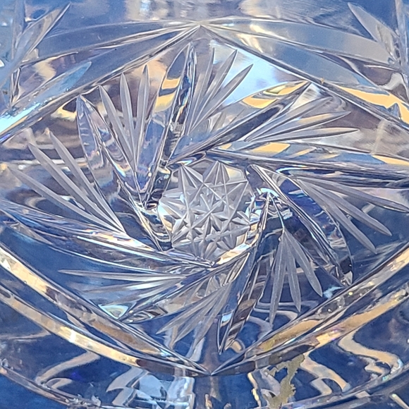 Polish Violetta Dome Lidded Round Pinwheel Hand Cut Cheese Butter Dish Elegant - Picture 8 of 9